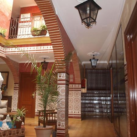 Hotel Esmeralda โอซูนา ภายนอก รูปภาพ