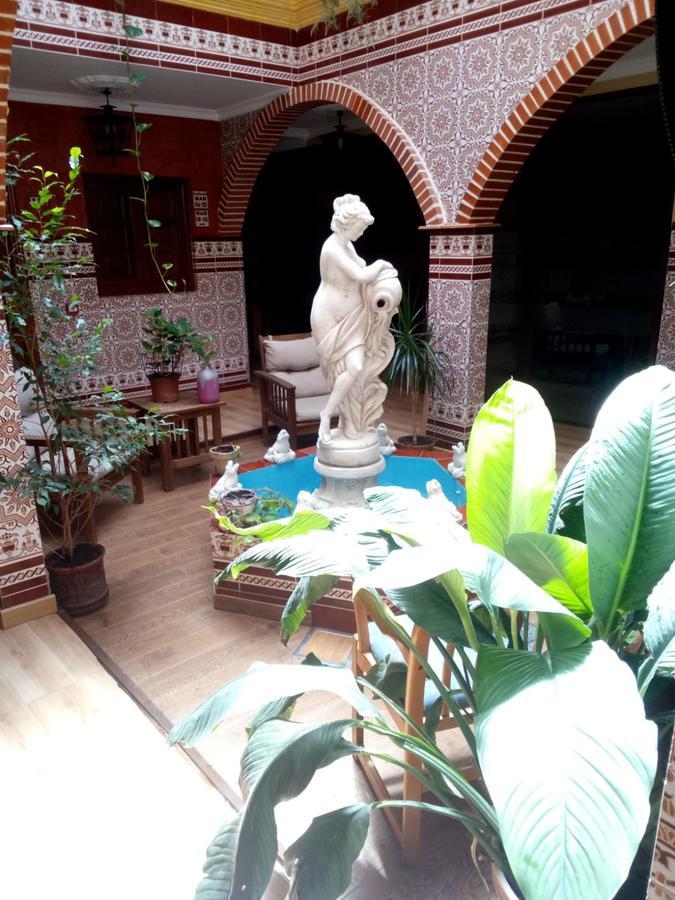 Hotel Esmeralda โอซูนา ภายนอก รูปภาพ
